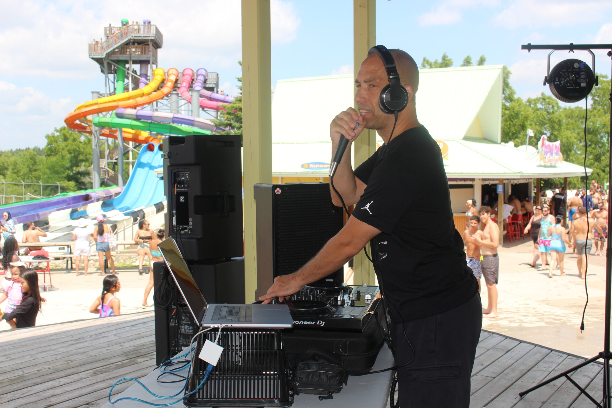 Poolside DJ