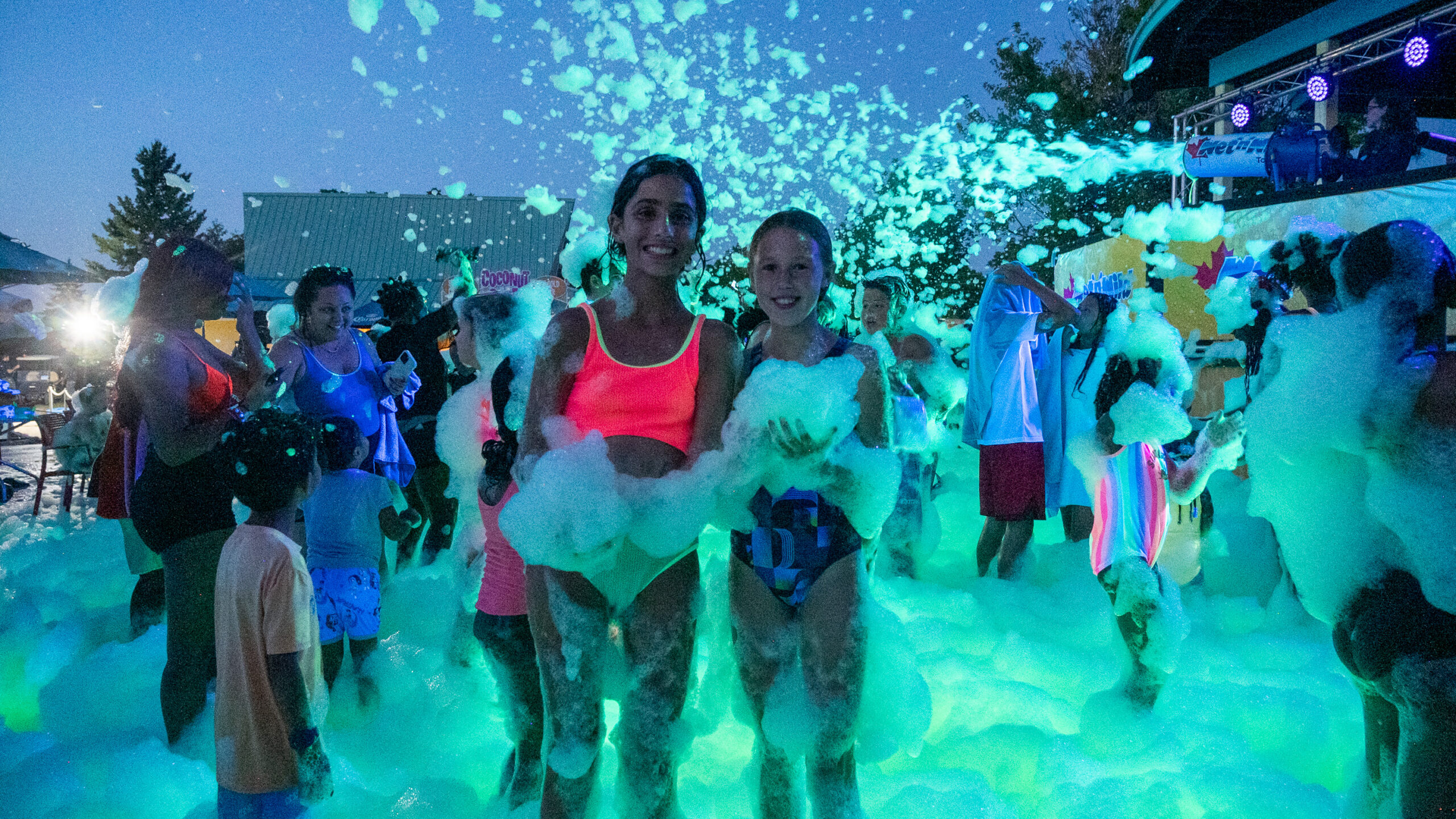 Family Splash & Glow Night